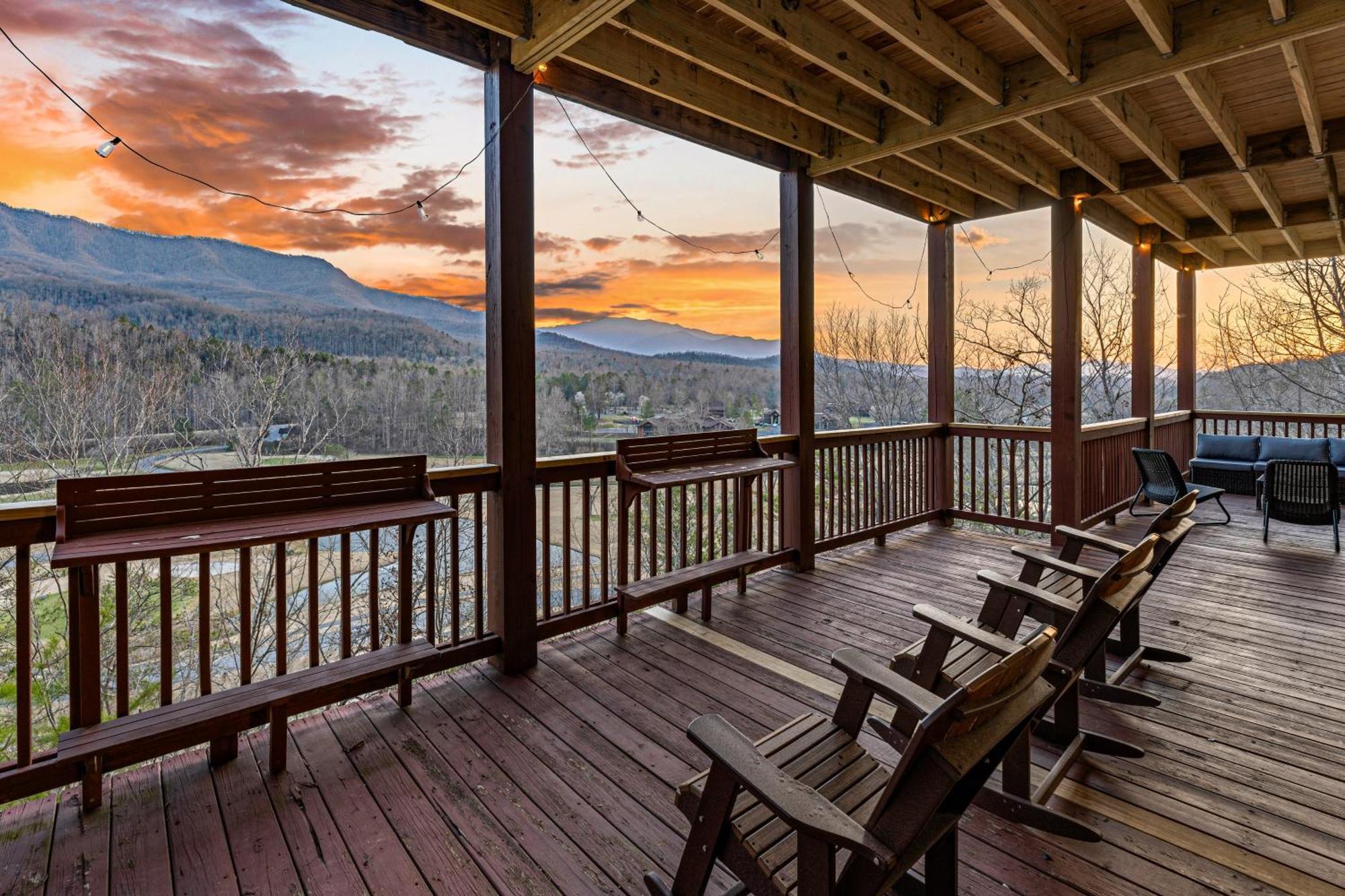 Beary Content Gatlinburg Exterior photo